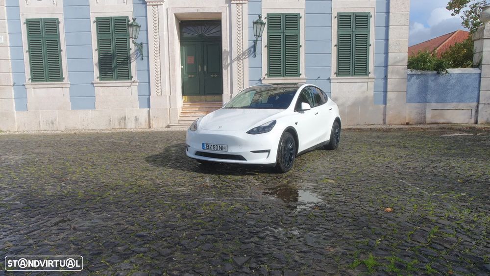 Tesla Model Y Long Range Dual Motor AWD - 1