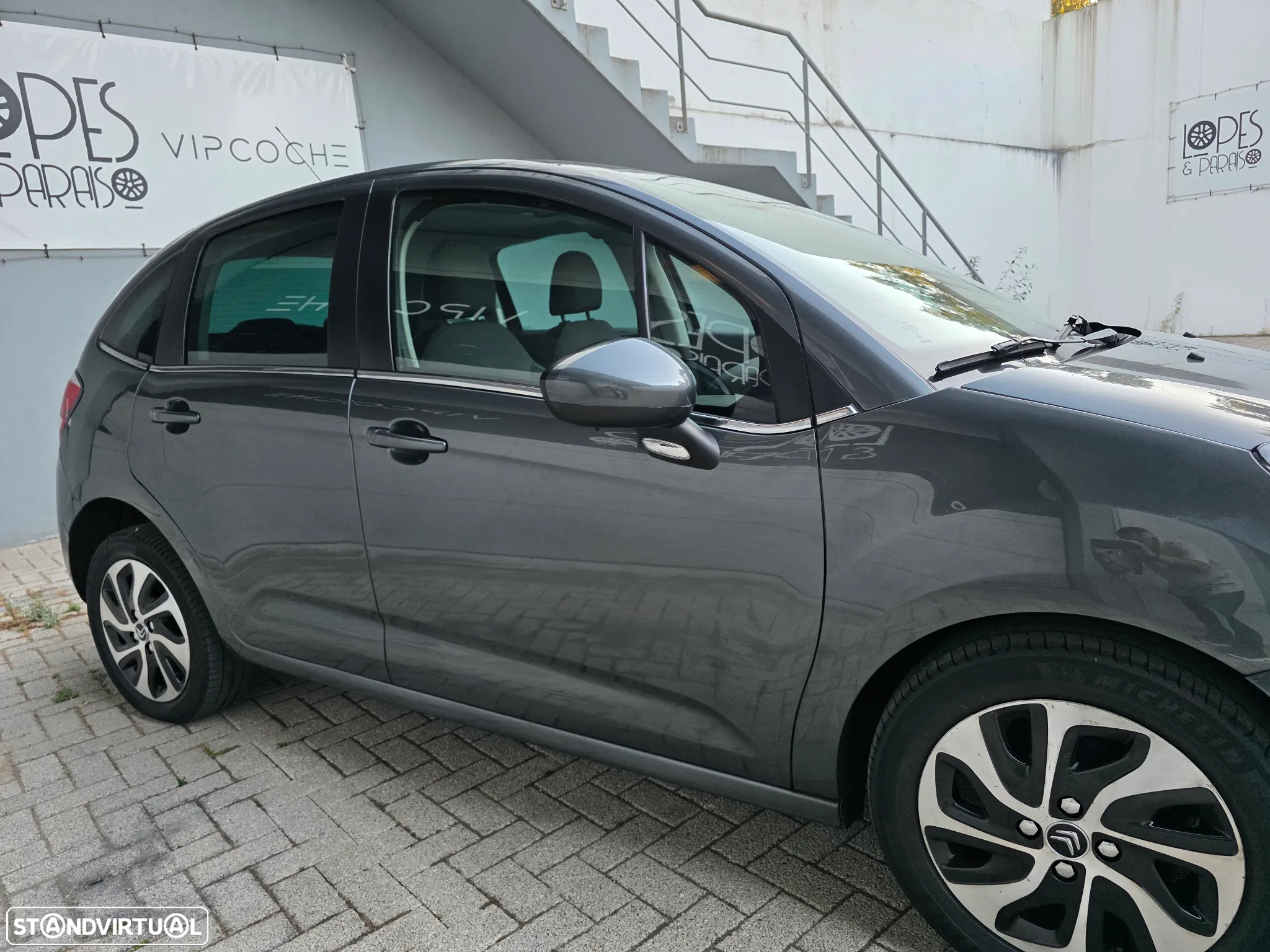 Citroën C3 1.6 BlueHDi Exclusive - 26