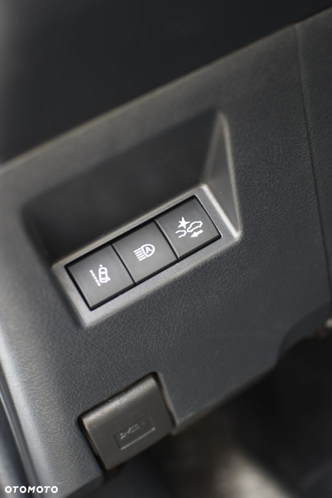 Toyota Yaris Hybrid 100 Premium EU6 - 31