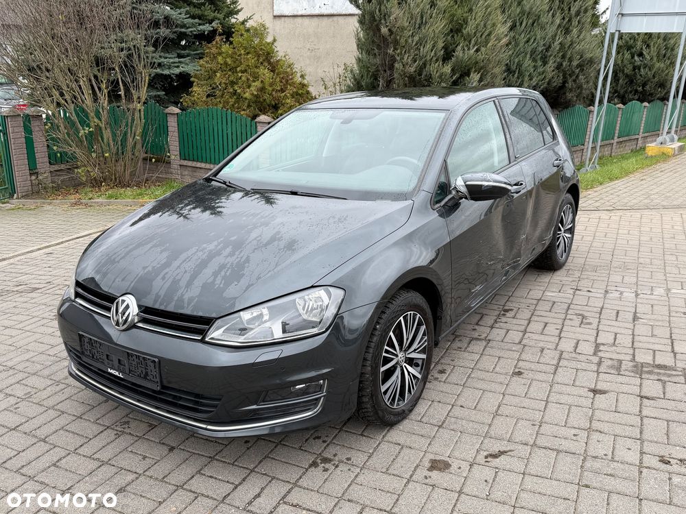 Volkswagen Golf - 4