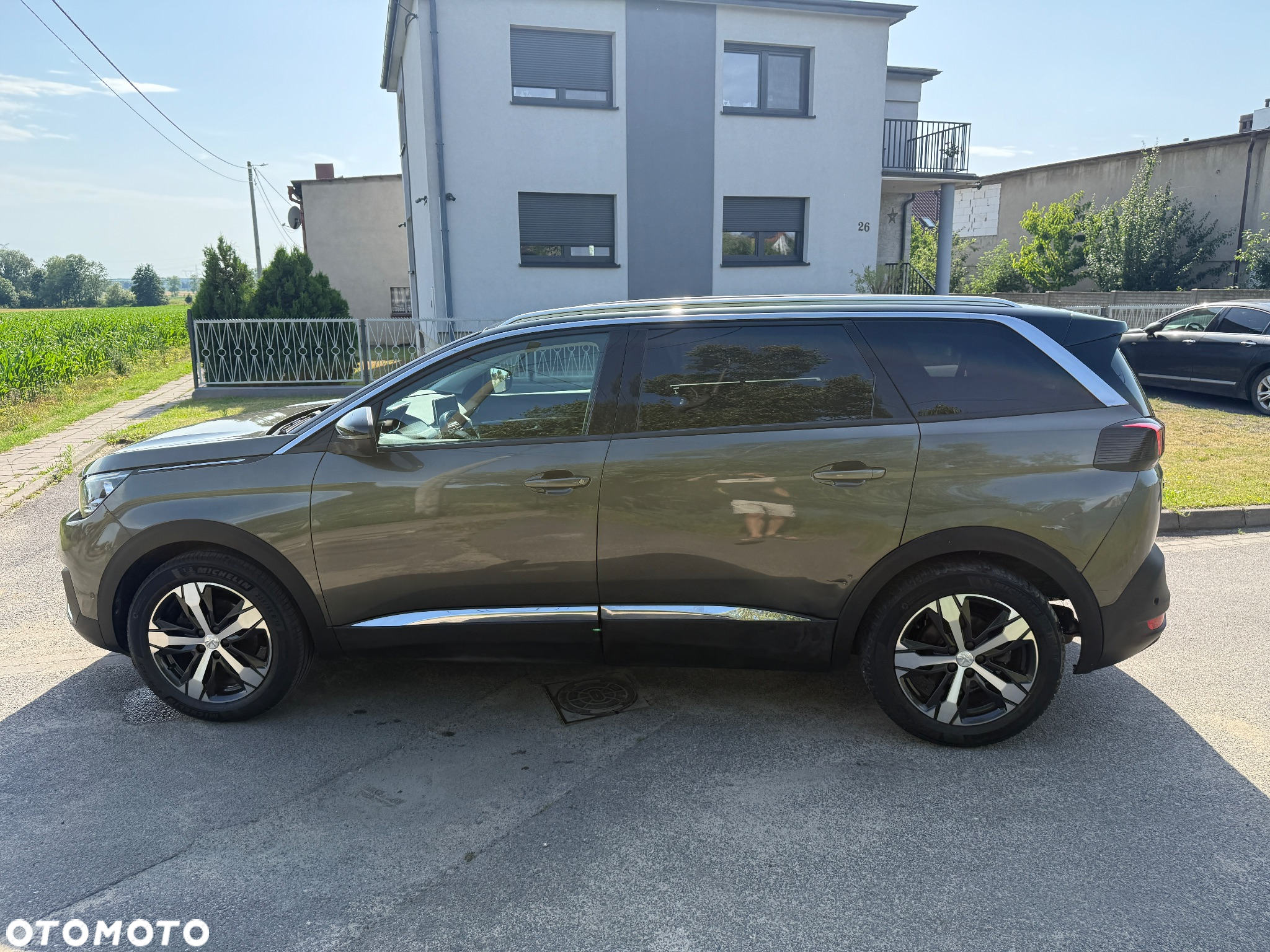 Peugeot 5008 1.2 PureTech Allure Pack S&S EAT8 - 9