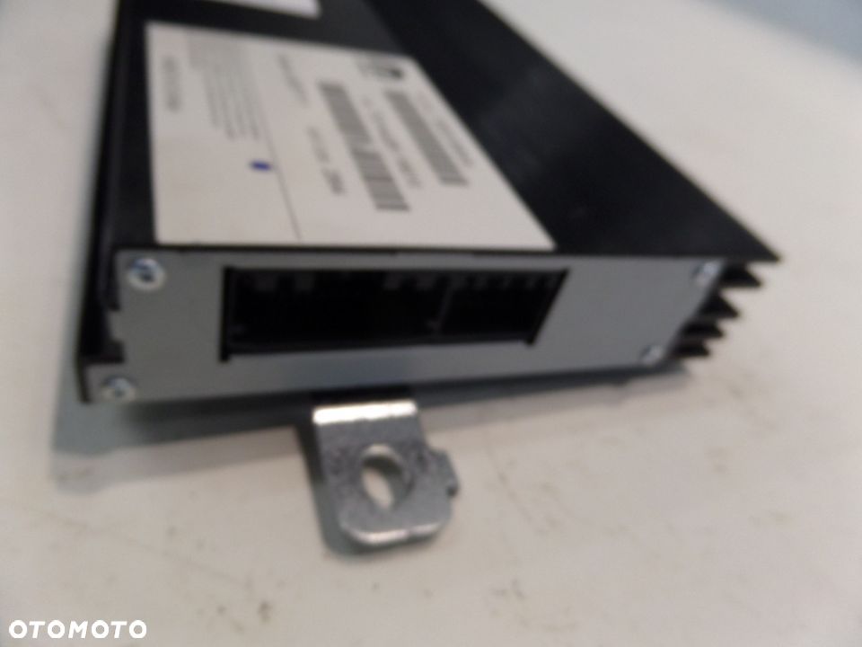 JEEP CHEROKEE KL WZMACNIACZ 05091999AA - 2