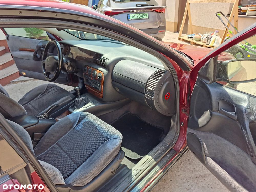 Opel Omega - 8
