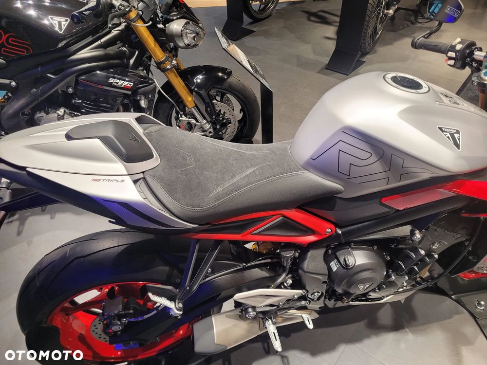 Triumph Street Triple - 6