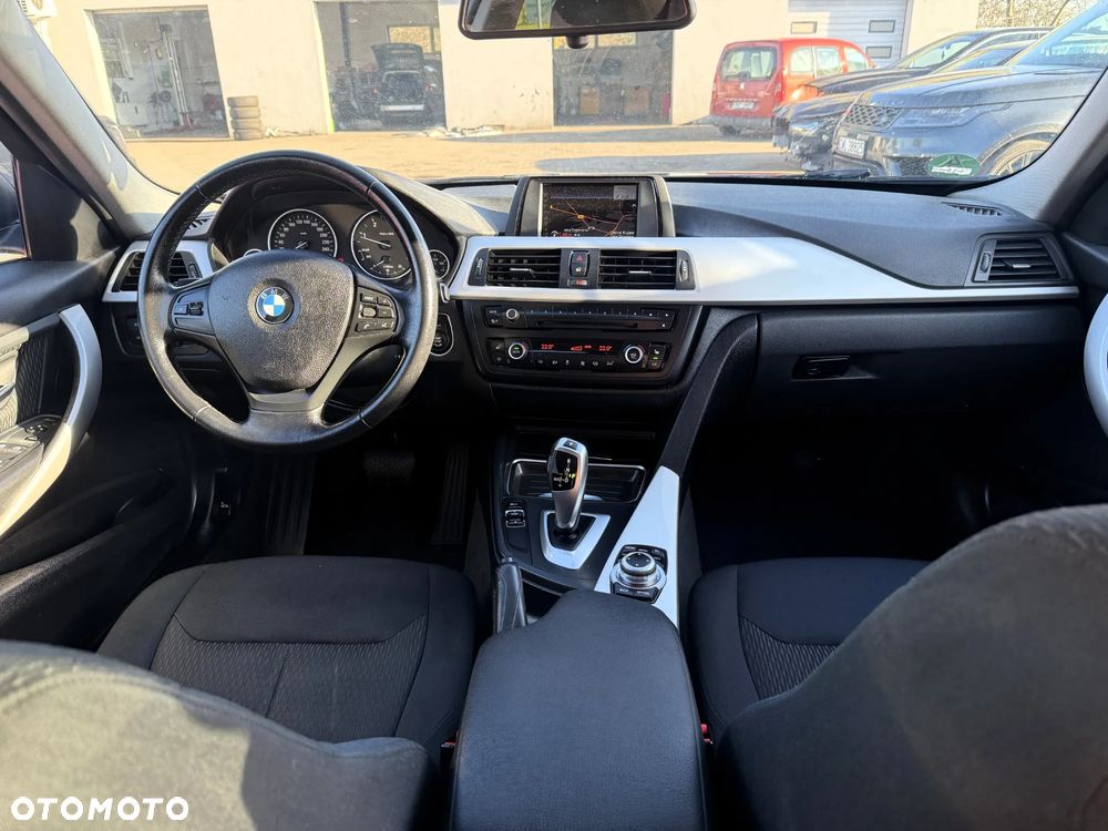 BMW Seria 3 318d - 8