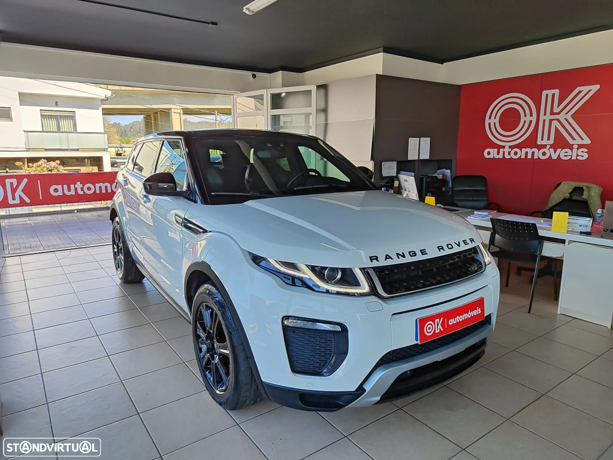 Land Rover Range Rover Evoque 2.0 TD4 HSE Dynamic - 3