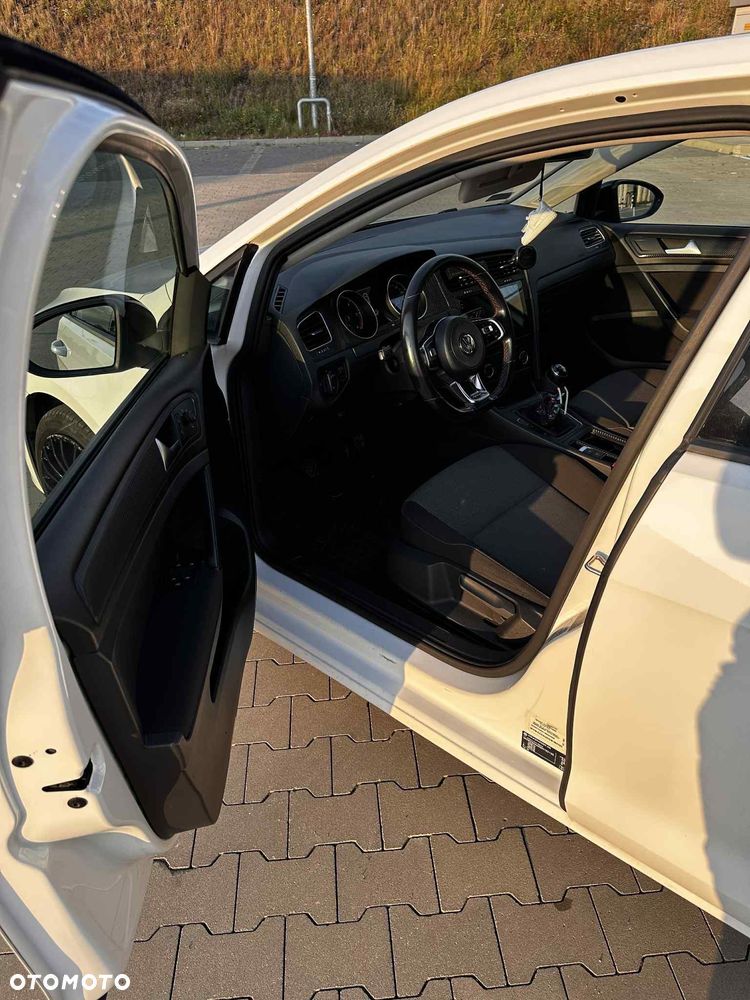 Volkswagen Golf VII 1.6 TDI BMT Comfortline - 12