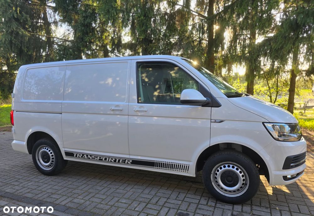 Volkswagen Transporter - 9