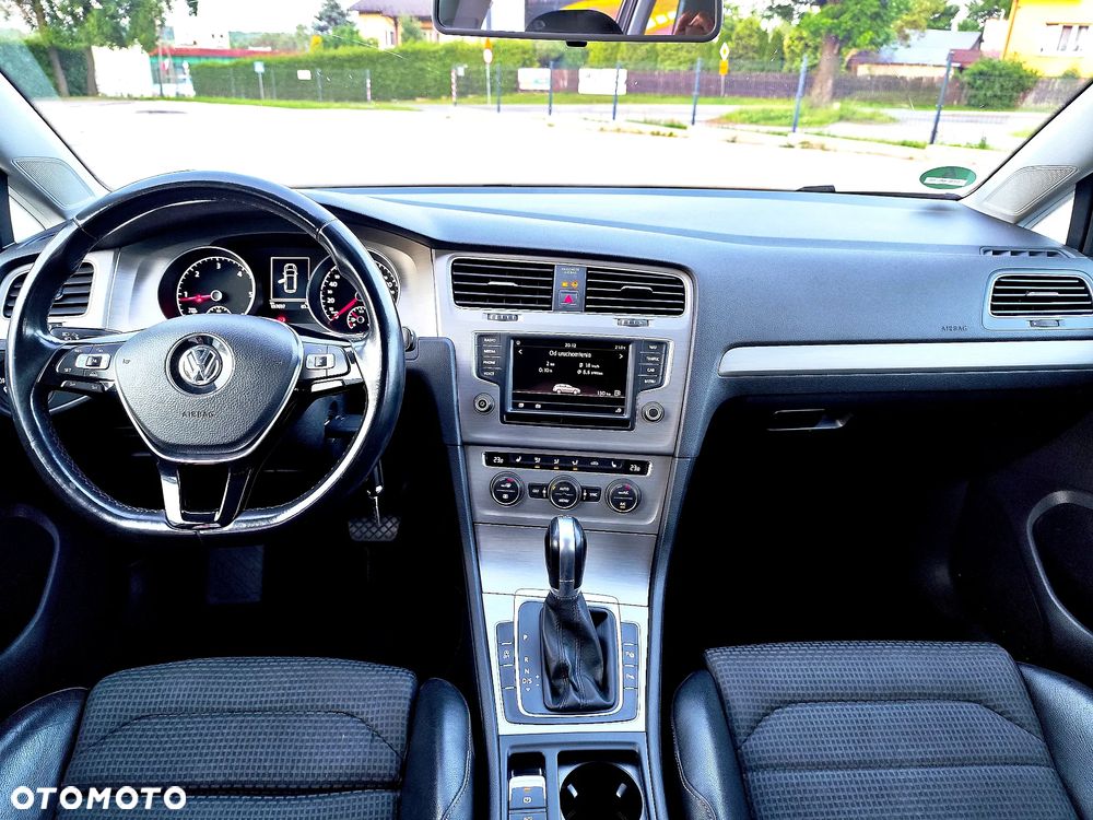 Volkswagen Golf 2.0 TDI DSG Sound - 12
