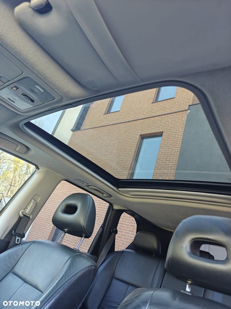 Nissan X-Trail 2.0 dCi 4x4 DPF Platinum - 23