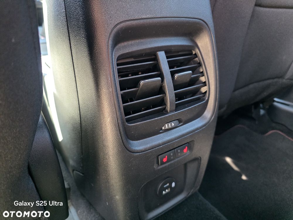 Ford Kuga 1.5 EcoBoost ST-LINE - 31