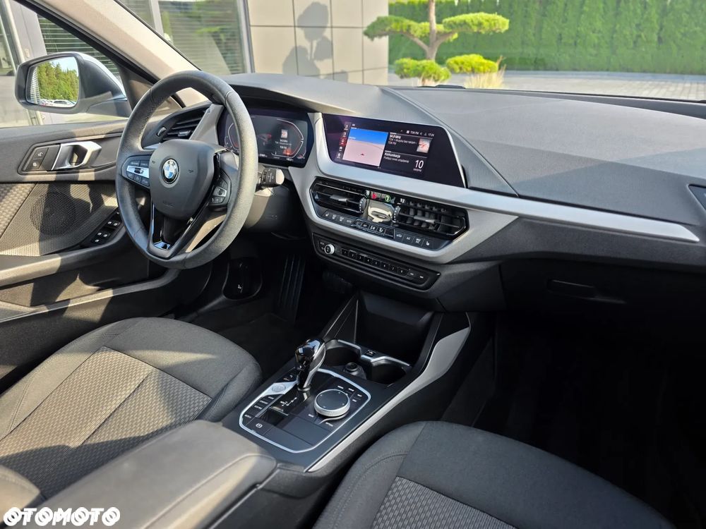 BMW Seria 1 116d Sport Line - 40