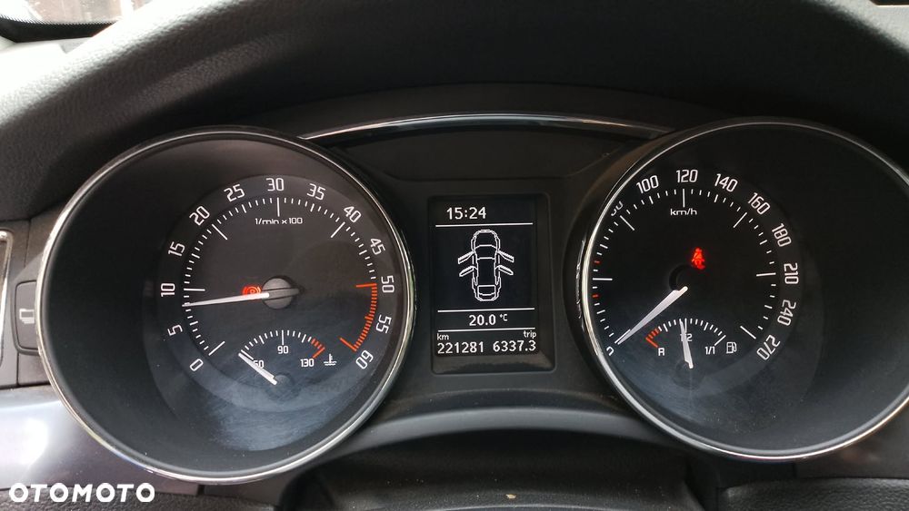 Skoda Superb 2.0 TDI Active - 34