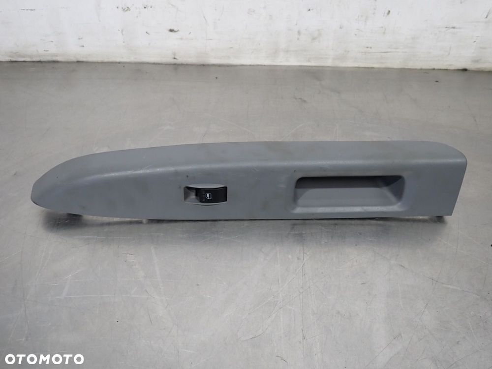 PRZEŁĄCZNIK PODNOSZENIA SZYB LEWY TYŁ SUBARU JUSTY IV  74272-B1010 - 1