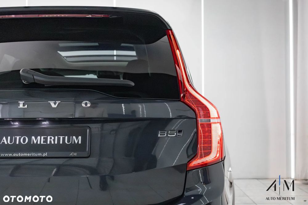 Volvo XC 90 B5 D AWD Ultimate Bright - 12