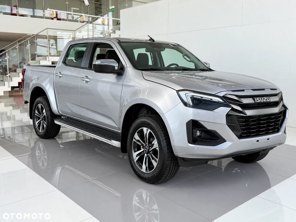 Isuzu D-MAX - 1