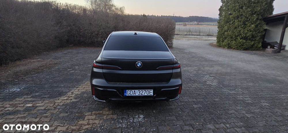 BMW Seria 7 740d xDrive mHEV sport - 11
