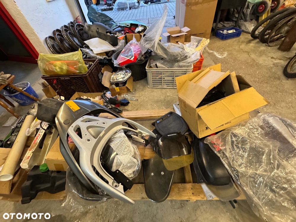 Skutery 50-125 cm³ + DUŻO CZĘŚCI | Honda, Peugeot | Konwolut / Hurt - 27