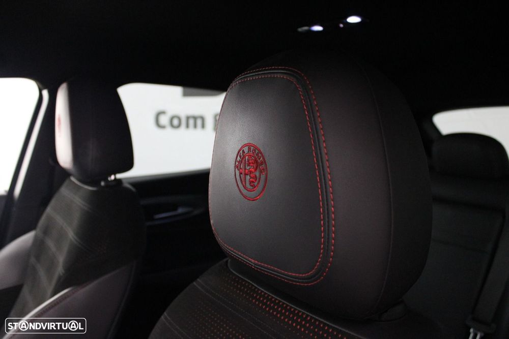 Alfa Romeo Tonale 1.3 Plug-In Hybrid Veloce e-AWD - 33