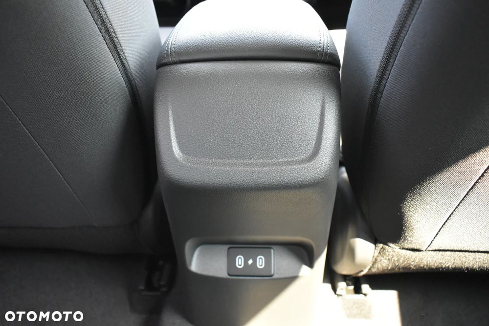 Hyundai i30 1.6 T-GDI Modern DCT - 25