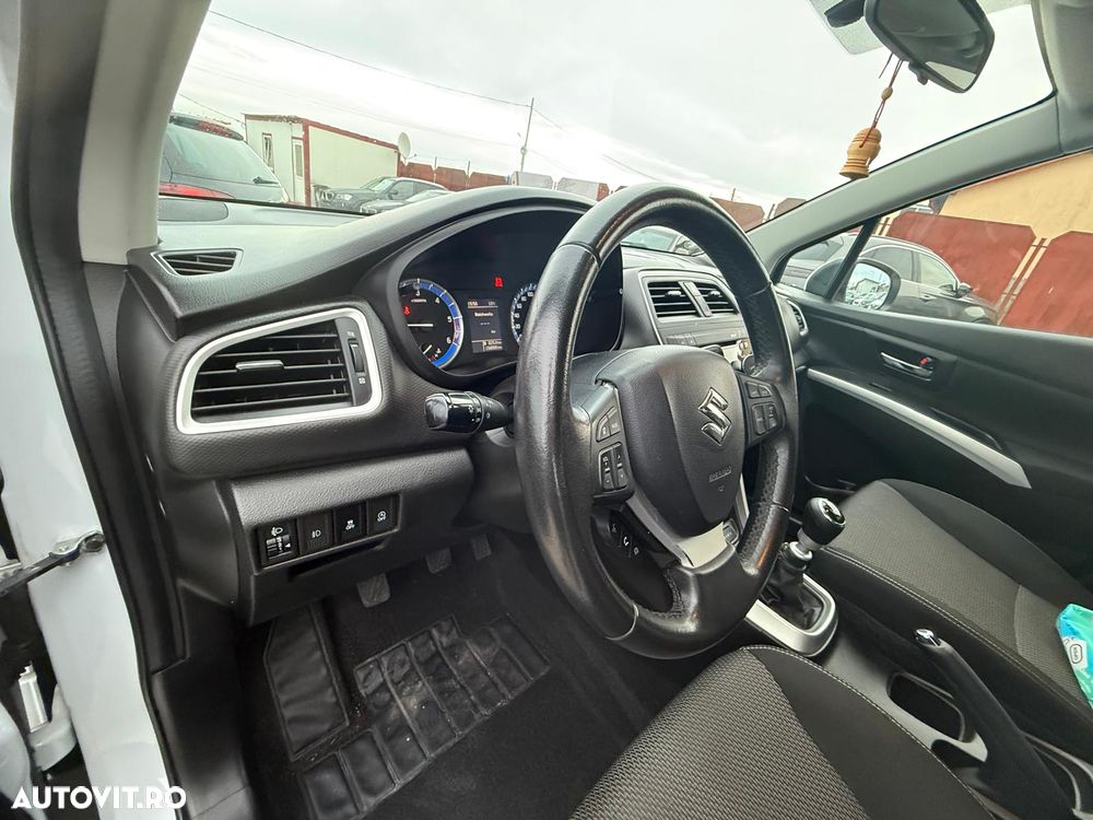 Suzuki S-Cross 1.6 DDIS 4x2 Comfort+ - 18