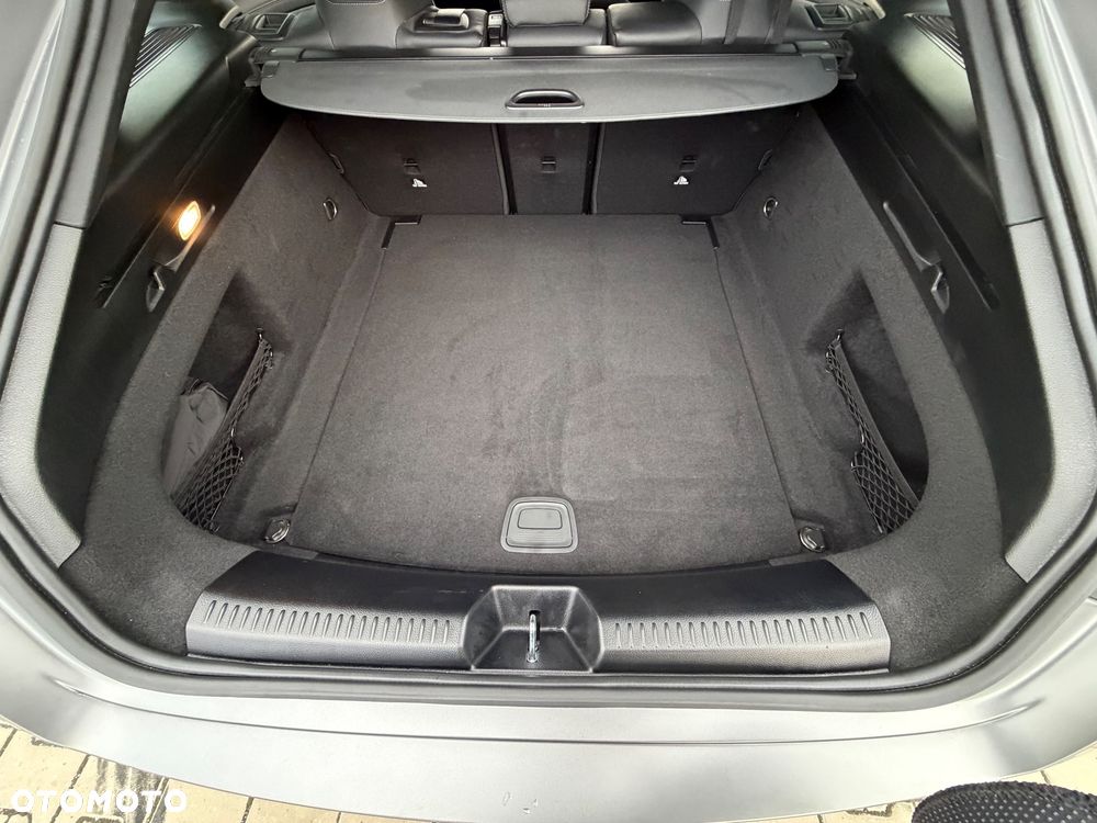 Mercedes-Benz CLA AMG 35 4-Matic 7G-DCT - 32