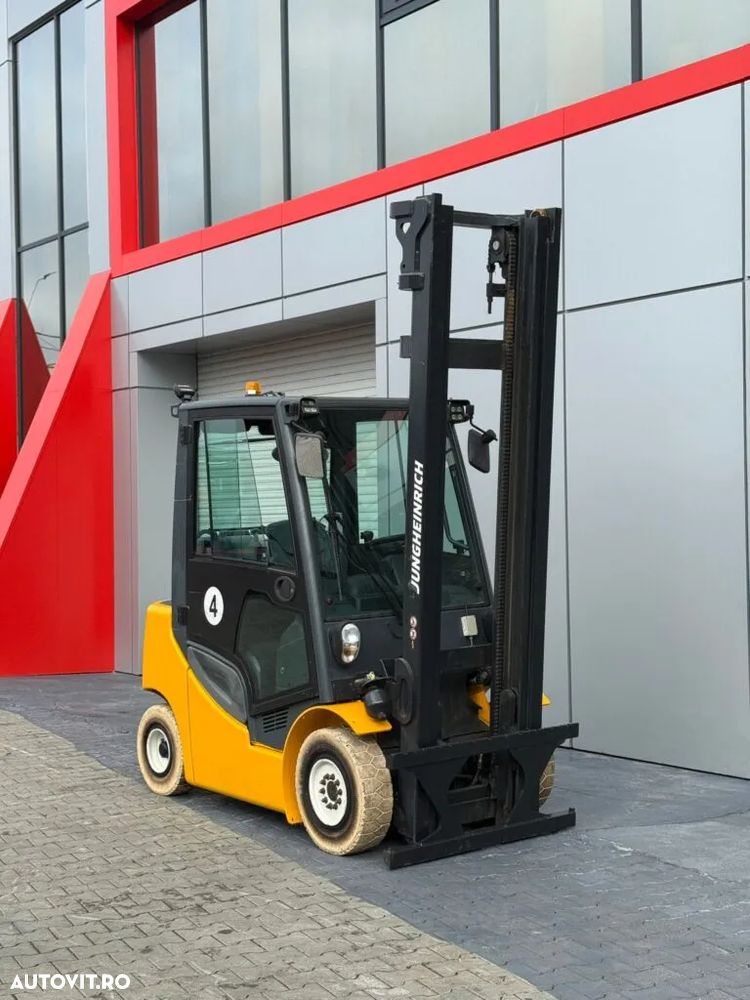 Jungheinrich TFG 425S, CATARG - 3