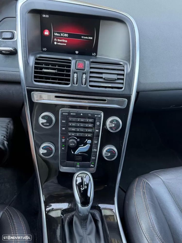 Volvo XC 60 2.0 D3 Dynamic Edition Geartronic - 26