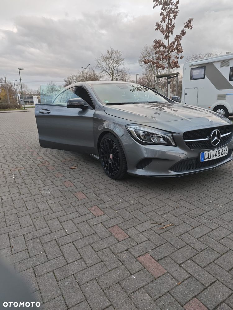 Mercedes-Benz CLA 250 7G-DCT UrbanStyle Edition - 8