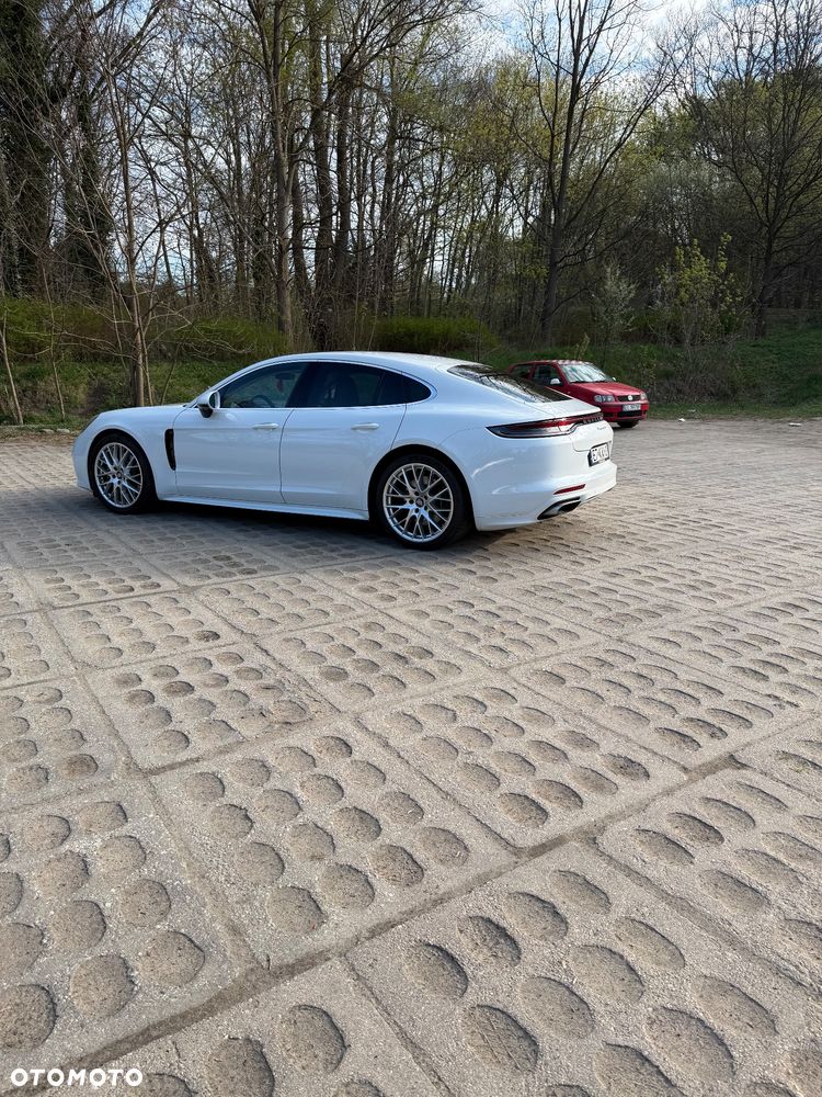 Porsche Panamera 4 - 4