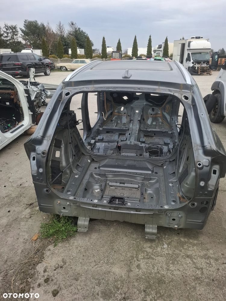 Volvo XC60 II Cała karoseria ćwiartka przod tył szyby komplet kod lakieru 714 - 7