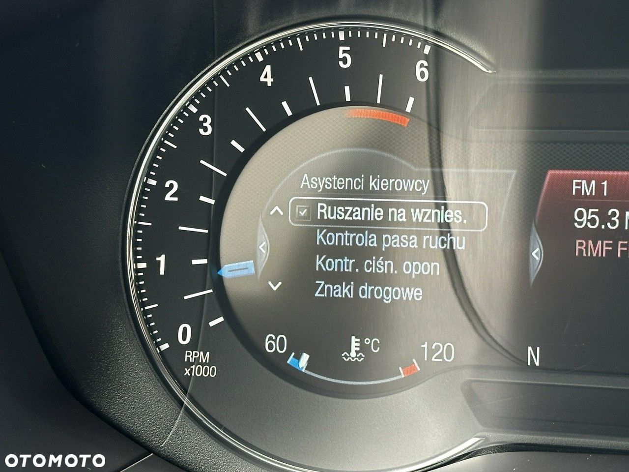 Ford Mondeo 2.0 TDCi Start-Stopp Titanium - 24