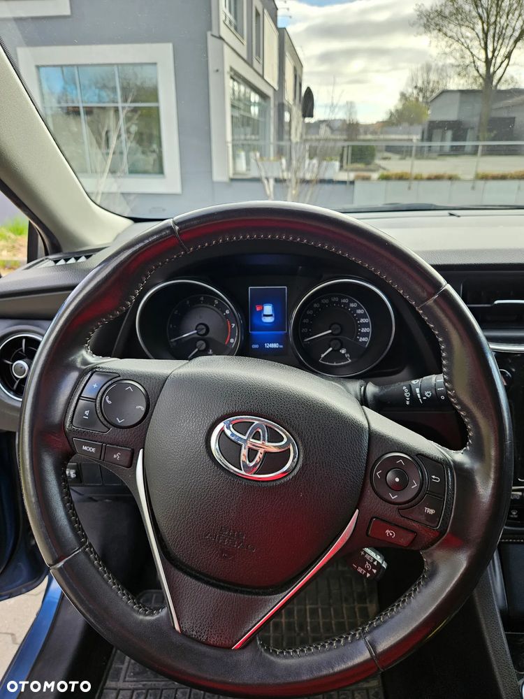 Toyota Auris 1.6 Dynamic - 8