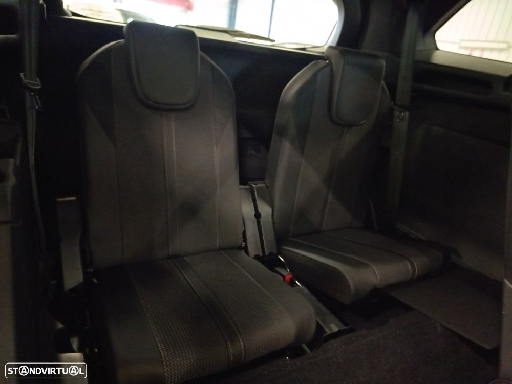 Peugeot 5008 1.2 PureTech GT EAT8 - 5