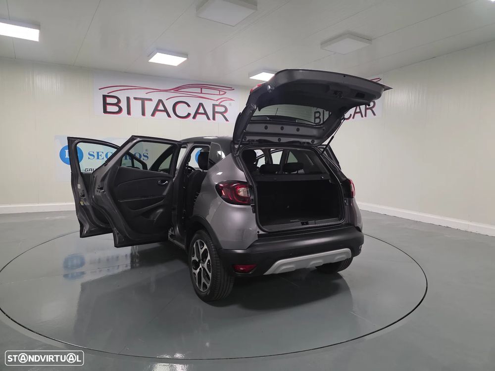 Renault Captur 1.5 dCi Exclusive - 22