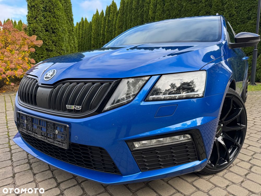 Skoda Octavia 2.0 TDI DSG RS - 2