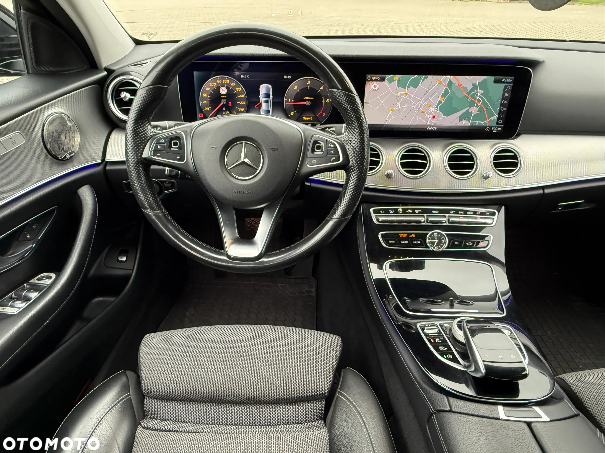 Mercedes-Benz Klasa E 220 d Business Edition 9G-TRONIC - 22