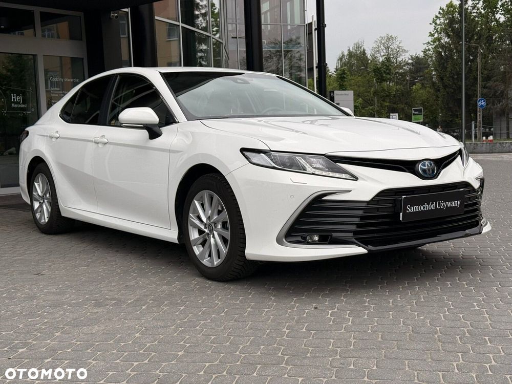 Toyota Camry 2.5 Hybrid Comfort CVT - 4