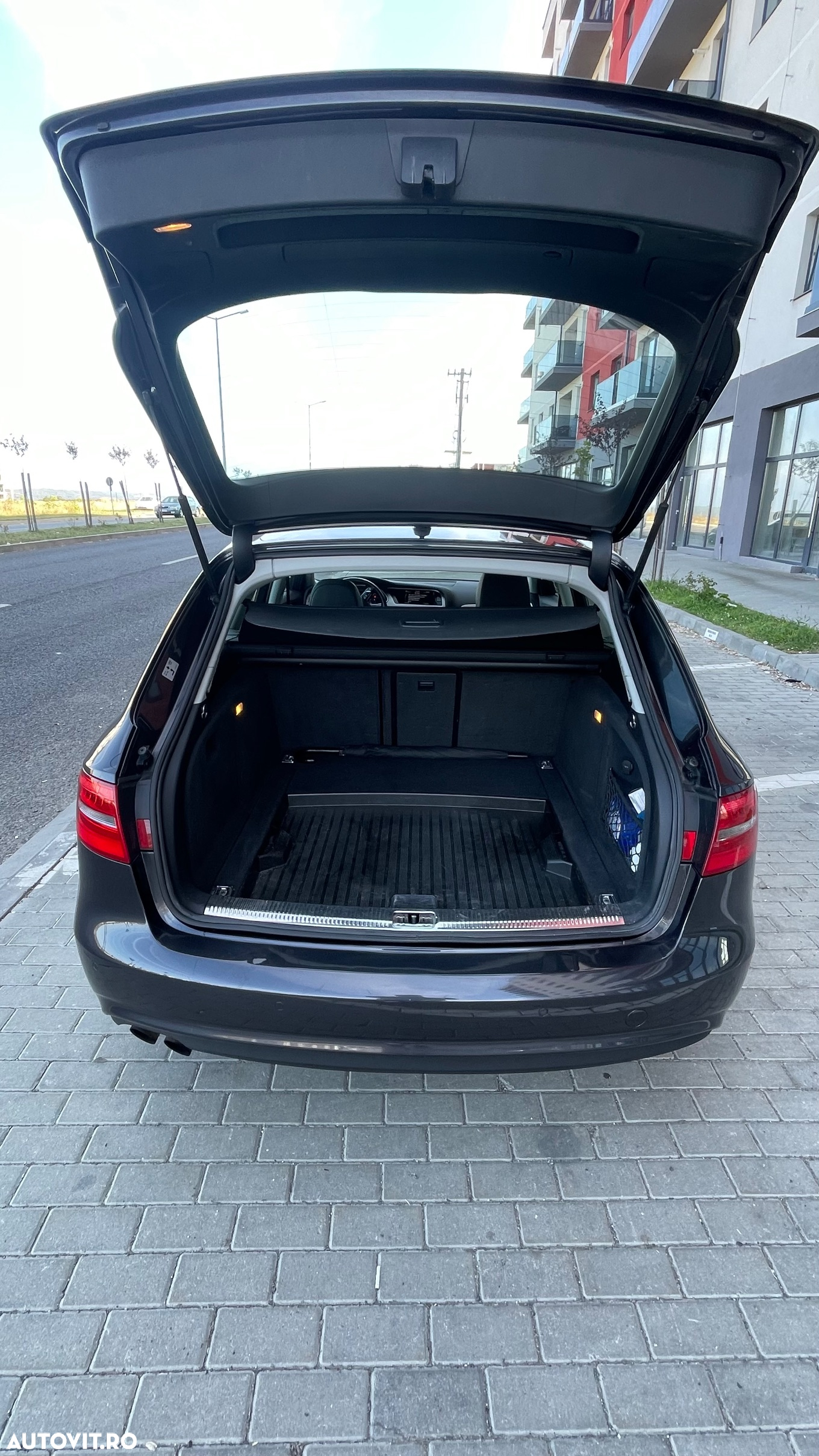 Audi A4 Avant 2.0 TDI quattro - 10