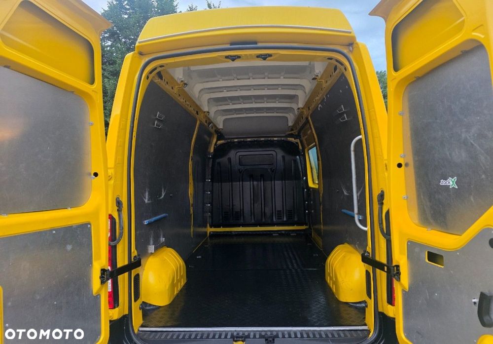 Renault Master - 25