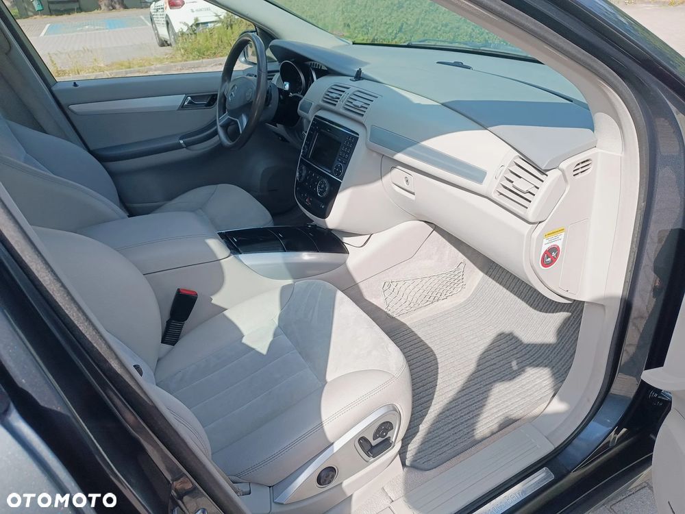 Mercedes-Benz Klasa R 300 CDI L 7G-TRONIC DPF Grand Edition - 14