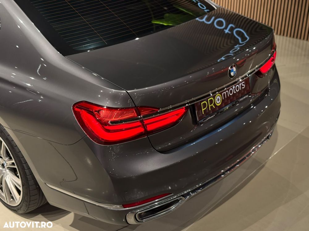 BMW Seria 7 740d xDrive - 13