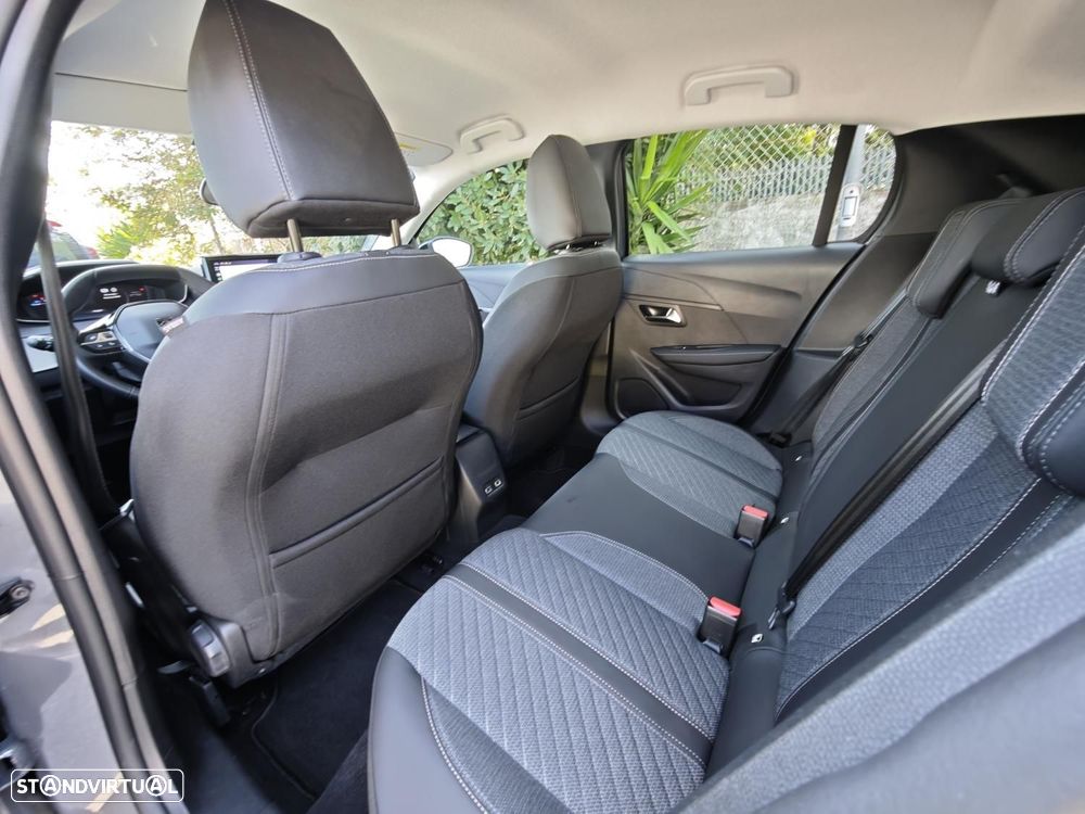 Peugeot e-208 51 kWh Allure - 25