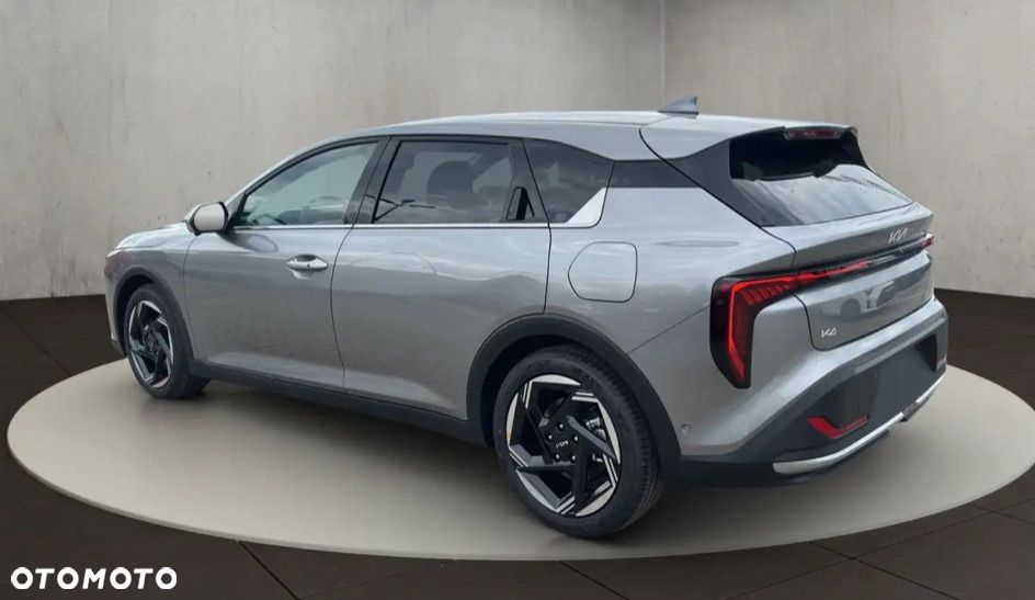 Kia K4 - 5