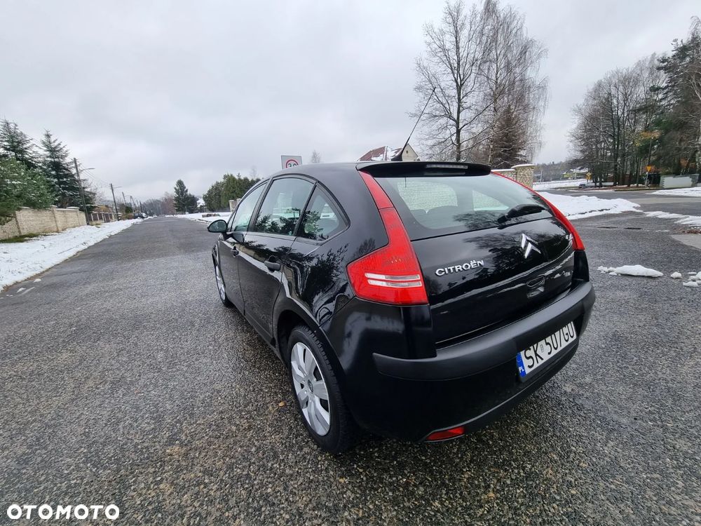 Citroën C4 1.4 16V Impress - 12