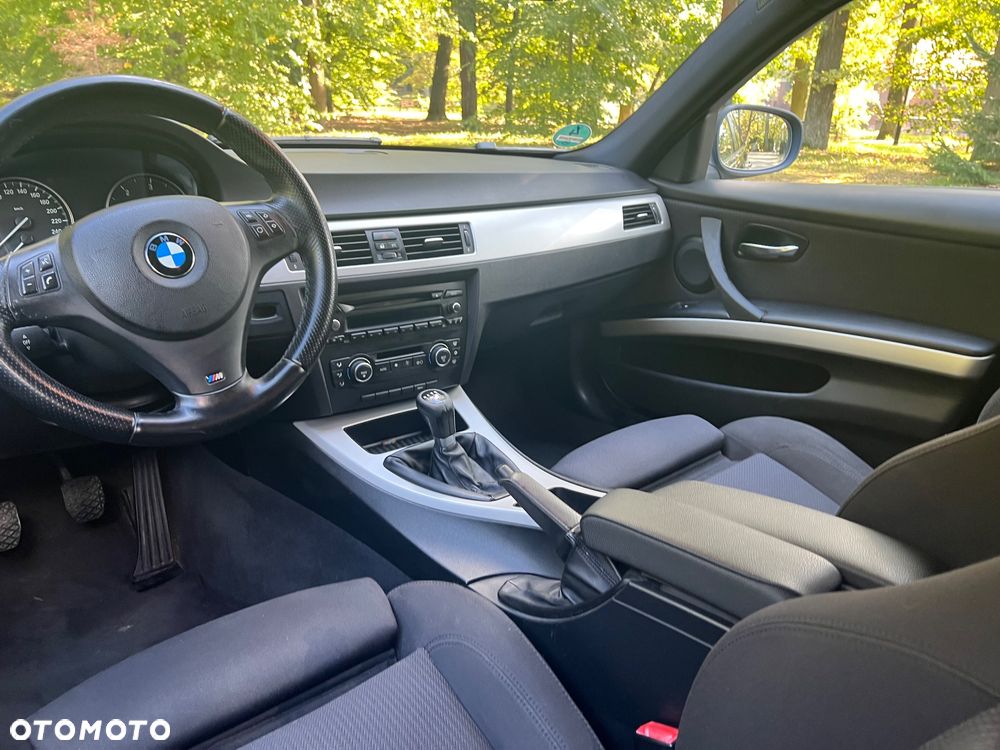 BMW Seria 3 - 24