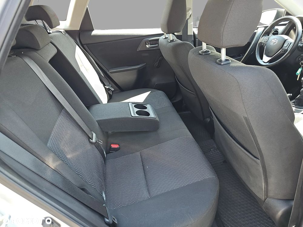 Toyota Auris 1.4 D-4D Premium - 20