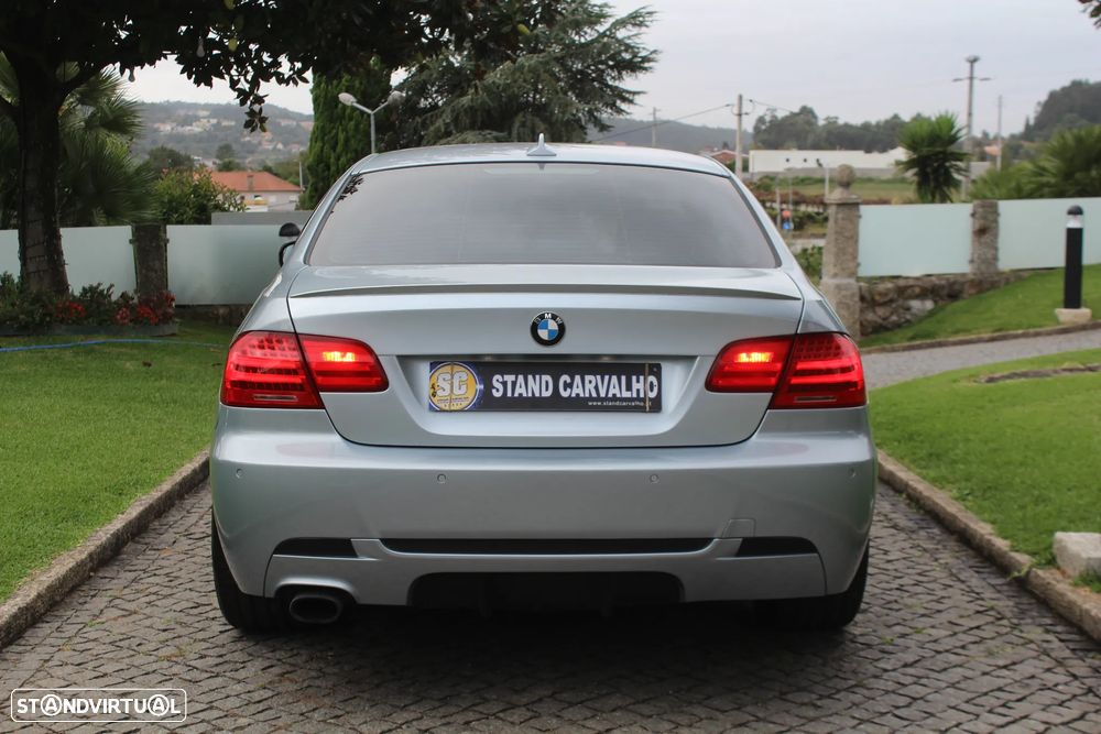 BMW 320 d DPF M Sport Edition - 4