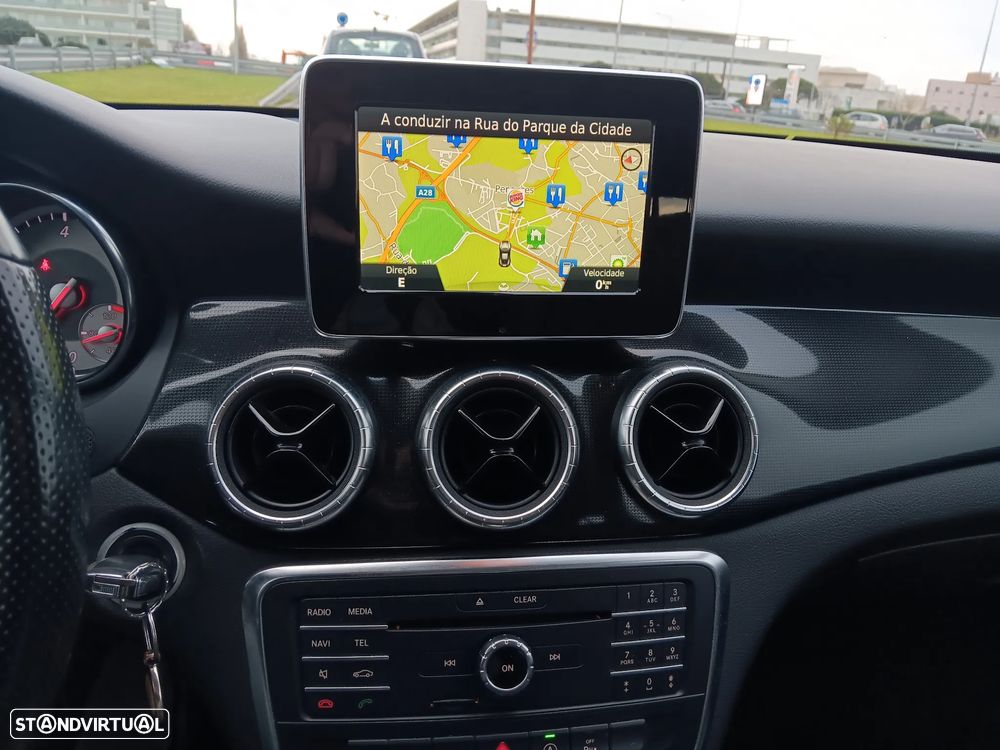 Mercedes-Benz CLA 180 d Shooting Brake Urban - 19