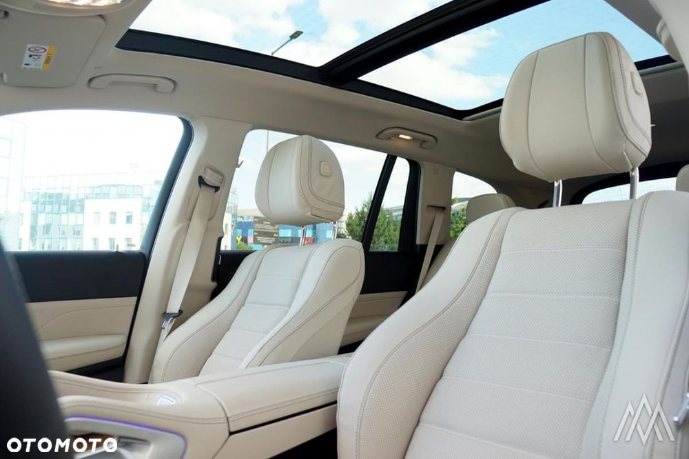 Mercedes-Benz GLS - 13